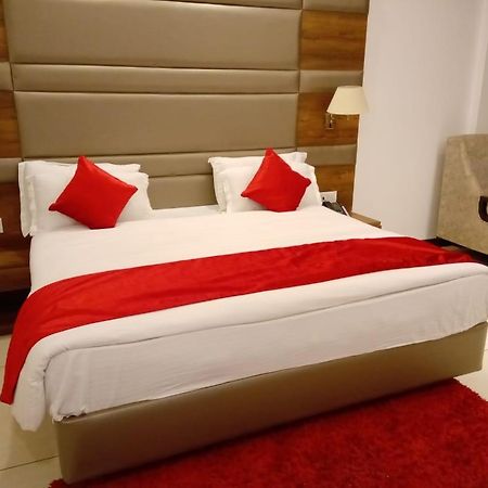 Hotel Green Orchid Udhampur エクステリア 写真