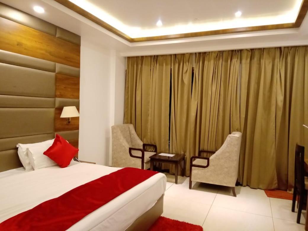 Hotel Green Orchid Udhampur エクステリア 写真