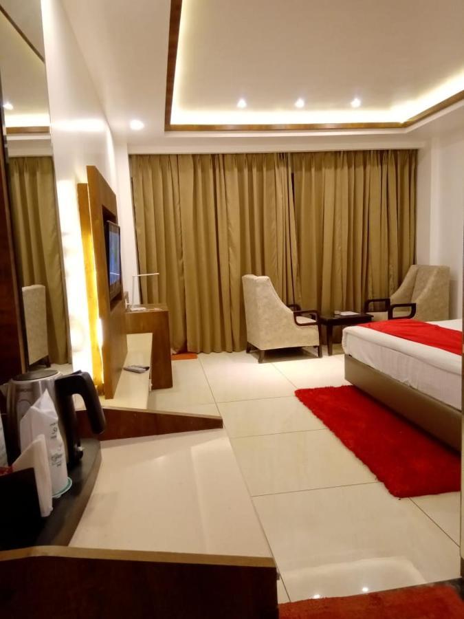 Hotel Green Orchid Udhampur エクステリア 写真